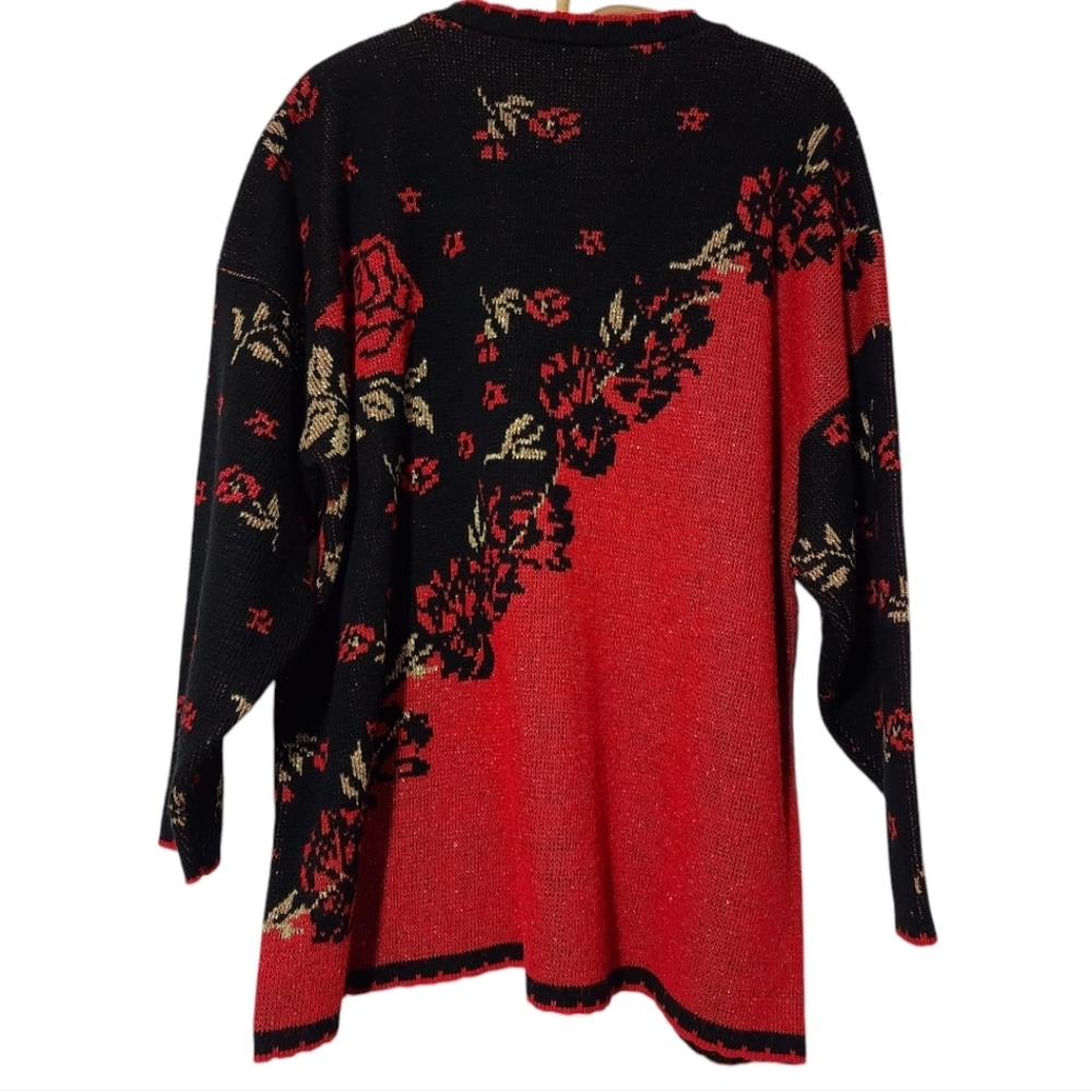 Vintage red rose and black color black holiday knit sweater - Picture 2 of 5